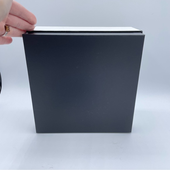 Chanel Box Set OS Black/White - Picture 11 of 15